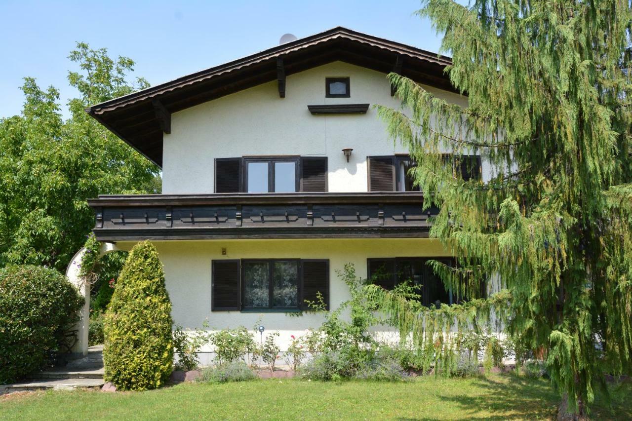 Haus Mit Garten Eugendorf Dış mekan fotoğraf